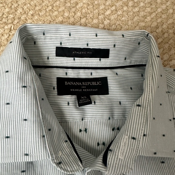 Banana Republic athletic for shirt XS - Picture 3 of 4
